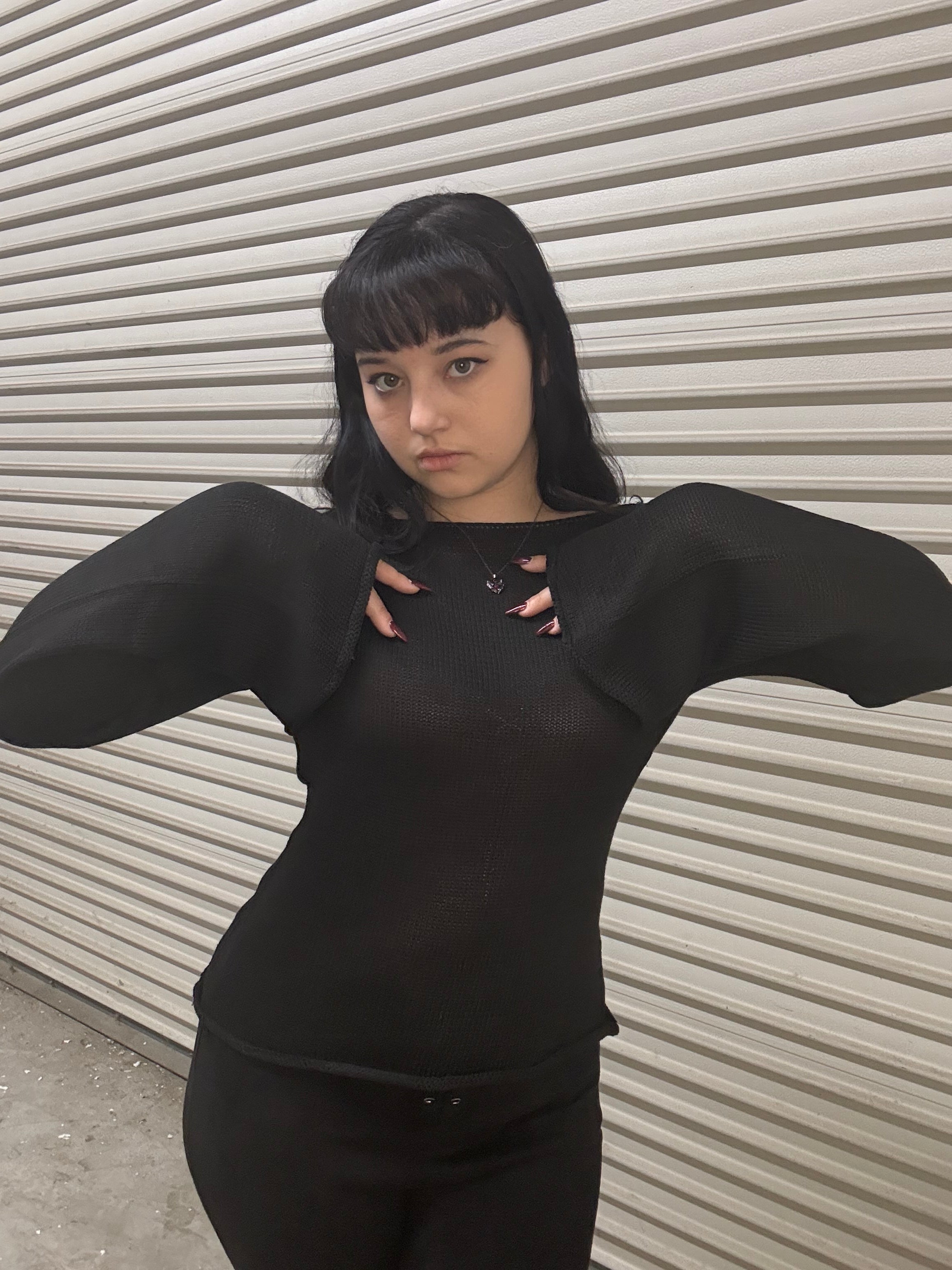 BELL SLEEVE OFF THE SHOULDER TOP