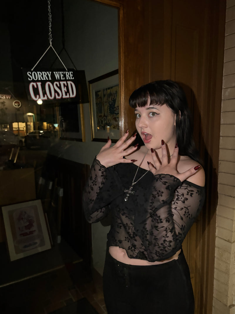 STRAPLESS FLORAL BELL SLEEVE TOP